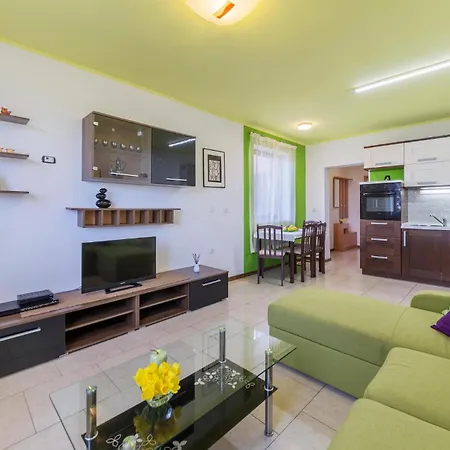 1 Bedroom Pet Friendly In Labin Apartman *